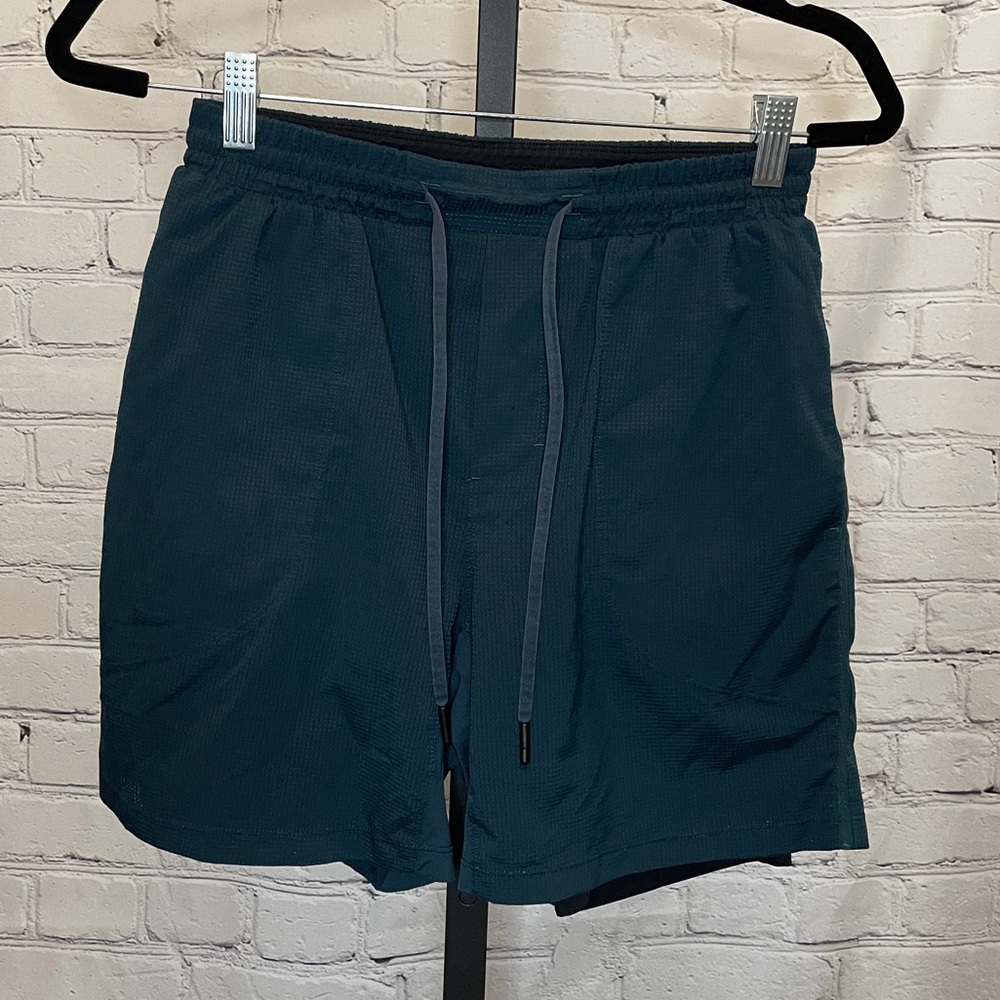 Lululemon Men's 6” Surge Shorts With Liner
